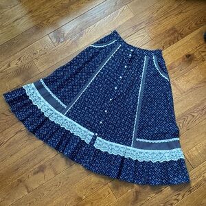 Gunne Sax authentic prairie floral skirt with lace detail